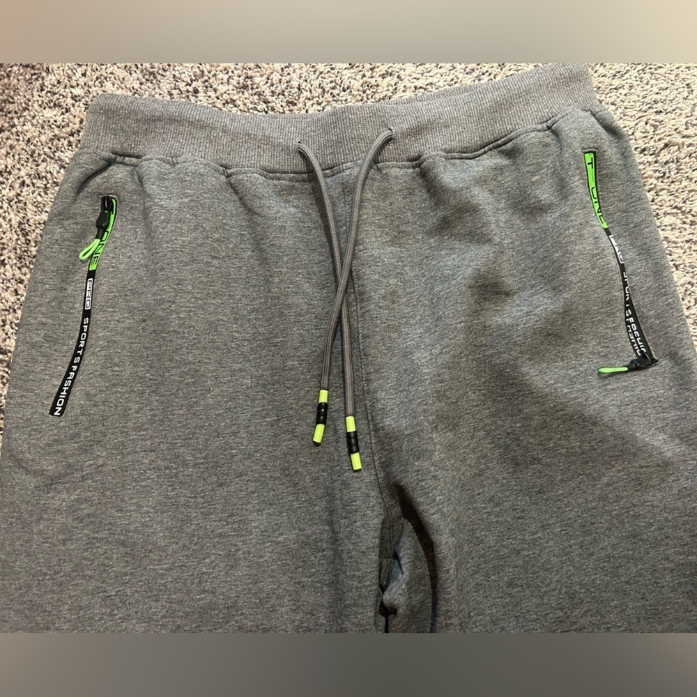EUC PRQ Mens Sports Fashion Joggers
Size - Medium - Picture 3 of 6